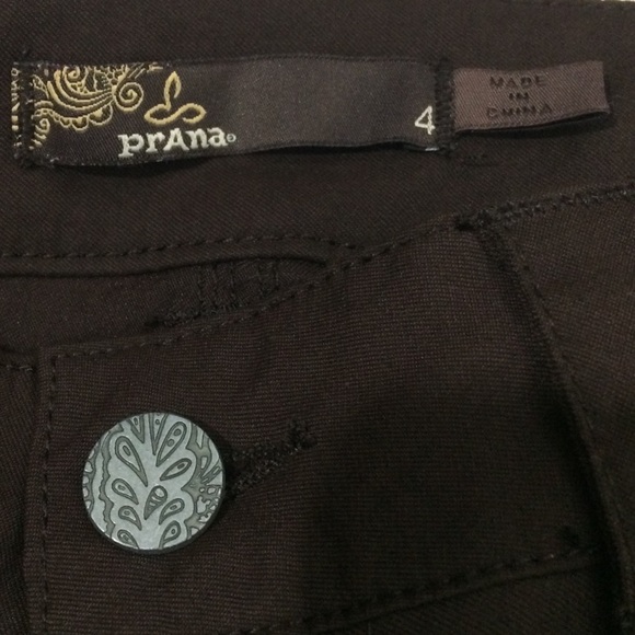 Prana Dark Brown Convertible Pants Shorts Sz 4 EUC - Picture 6 of 7